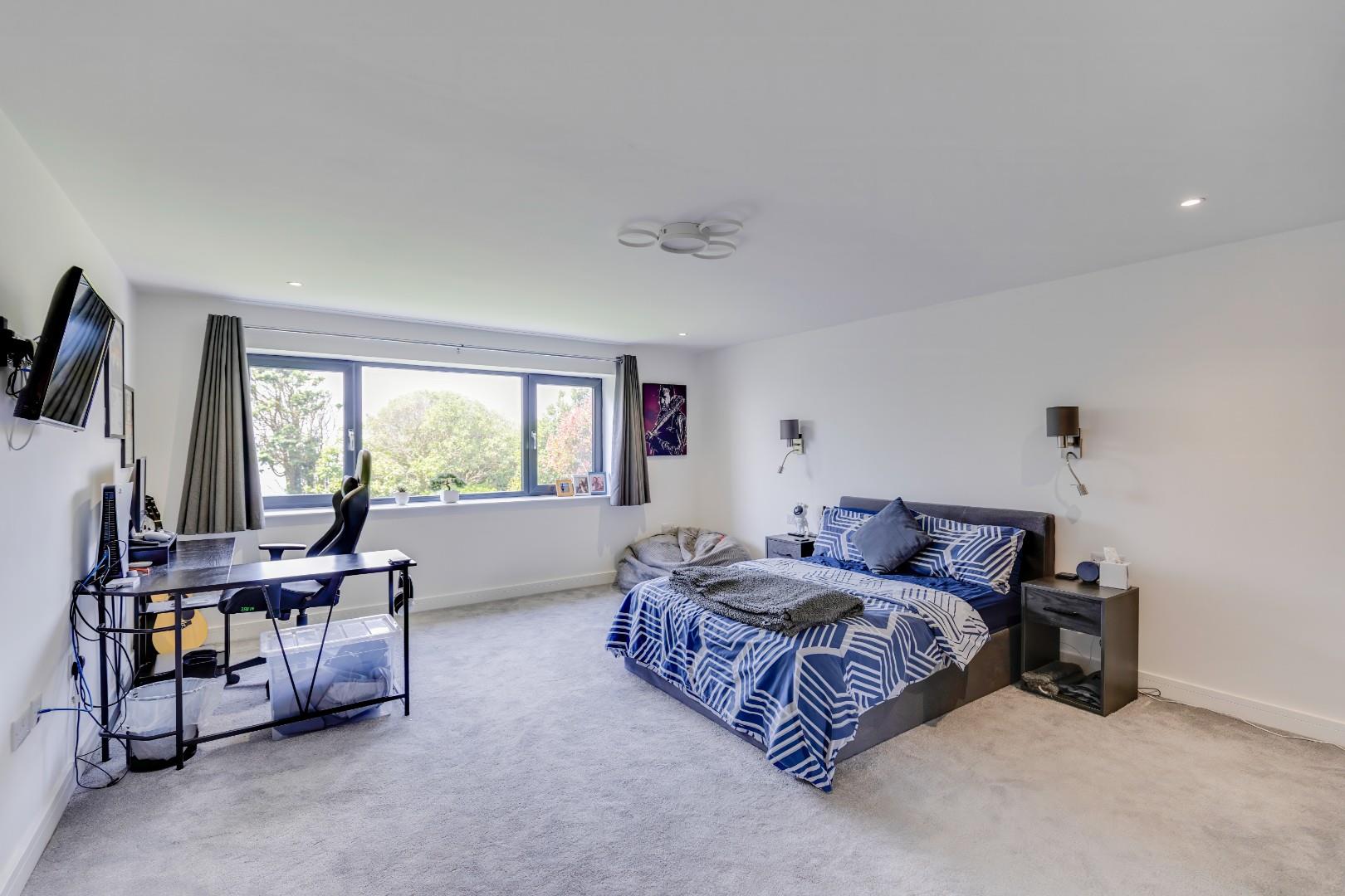 West Farm Close, Ogmore-By-Sea, Vale of Glamorgan, CF32 0PT